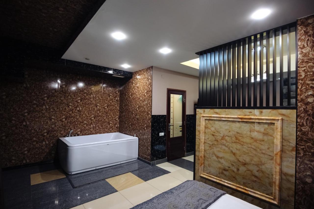 Golden Seconds Hotel Jerevan Exteriör bild