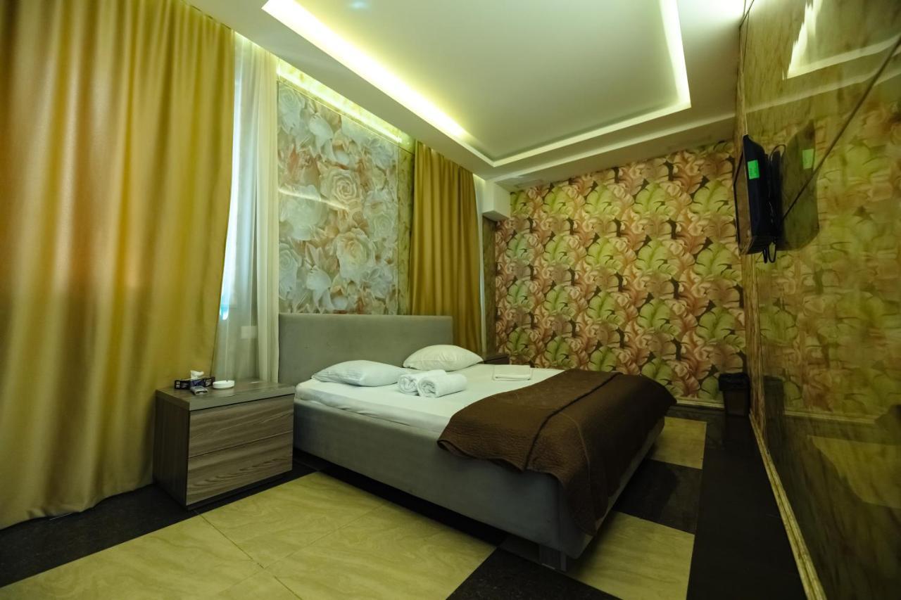 Golden Seconds Hotel Jerevan Exteriör bild