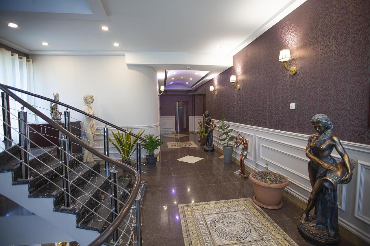 Golden Seconds Hotel Jerevan Exteriör bild